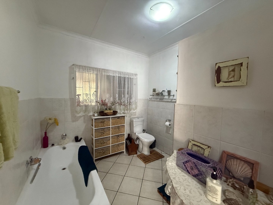 3 Bedroom Property for Sale in Ifafi North West